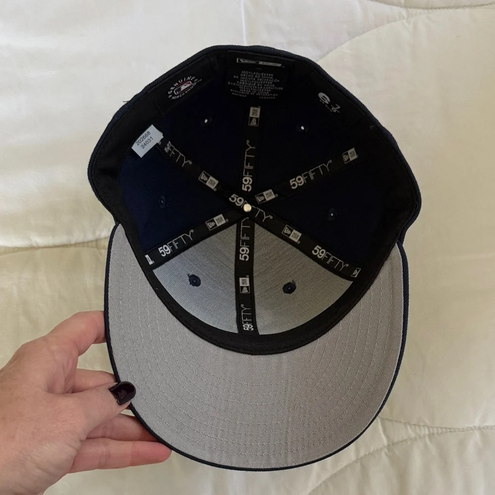 New Era Navy Fitted White Sox Cap - Picture 4 of 9